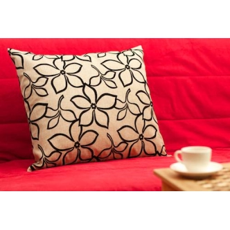 Čalouněná postel CESMIN 180x200 cm, krémová se vzorem/bílá