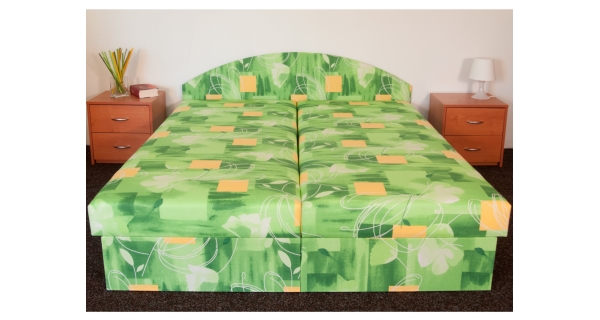 Čalouněná postel GUEREZ 140x200 cm, zelená látka