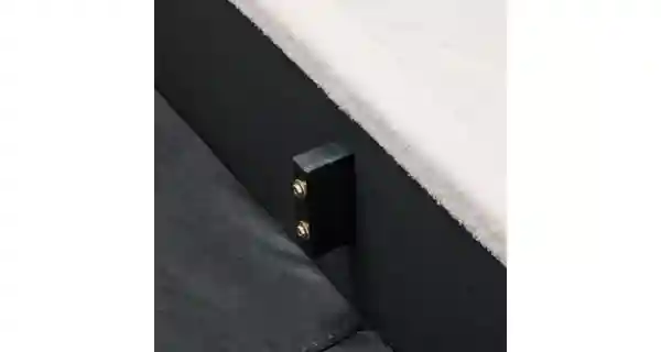 Čalouněná postel NOKU 180x200 cm s roštem a úložným prostorem, bílá