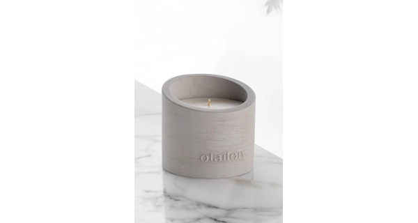 Dekorativní svíčka, vůně kakaový krém, šedá, 8x8,5 cm