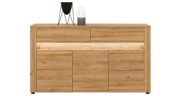 Jídelna SHERKAN, dub granson