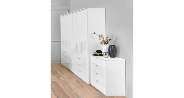 Komoda SASANKA 4F, bílá/bílý lesk