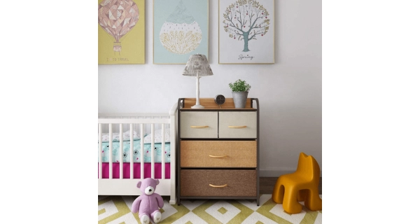 Komoda ZBYŠEK s látkovými šuplíky typ 2, černá/béžová/světlehnědá/tmavohnědá