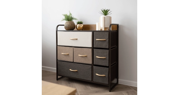 Komoda ZBYŠEK s látkovými šuplíky typ 3, černá/béžová/světlehnědá/tmavohnědá