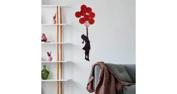 Kovová dekorace na zeď NN01675 - dívka s balónky