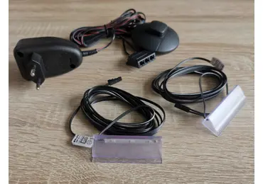 LED osvětlení na skleněnou polici - 2 ks, barva studená bílá