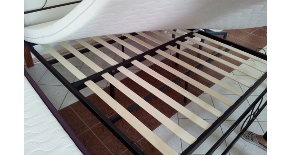 Postel ASILDA 140x200 cm, bílá