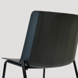 Sada 4 ks jídelních židlí YUFA, černá